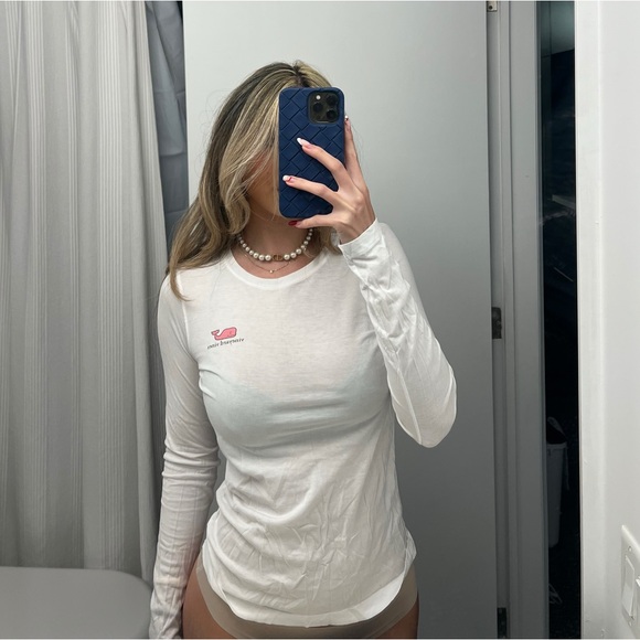 Vineyard Vines Long Sleeve - Picture 1 of 3